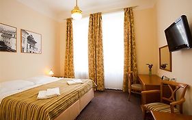 Anna Hotel Прага